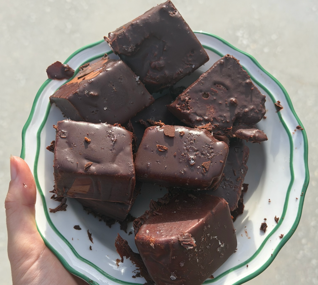 Chocolate-dipped bone broth hot chocolate marshmallows made with Soulistic Bone Broth Cacao Powder